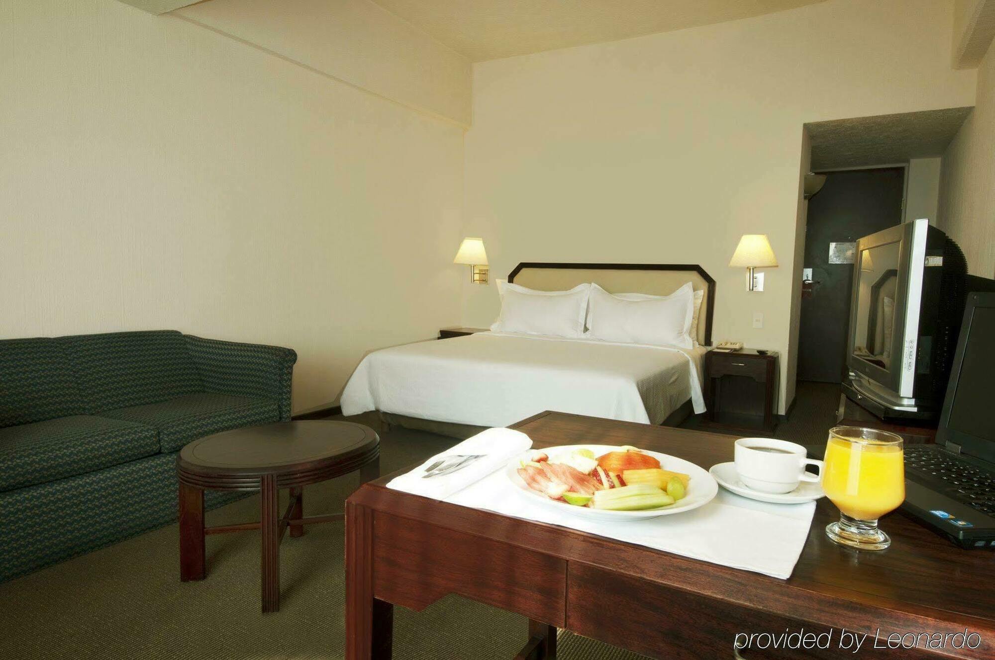 Fiesta Inn Tlalnepantla Tlalnepantla de Baz Kamer foto